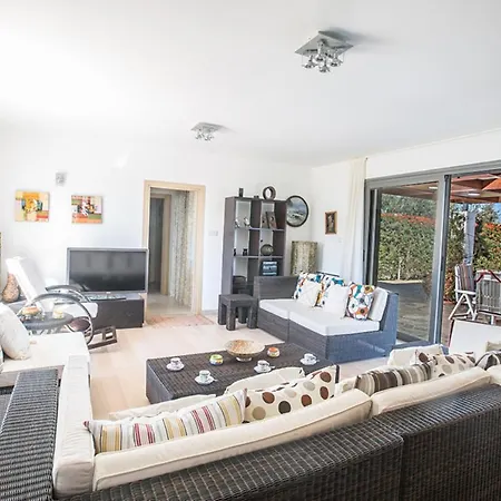 The Ultimate 5 Star Holiday In With Private Pool And Close To The Beach 1218 Villa Protarász