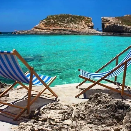 The Ultimate 5 Star Holiday In With Private Pool And Close To The Beach 1218 *